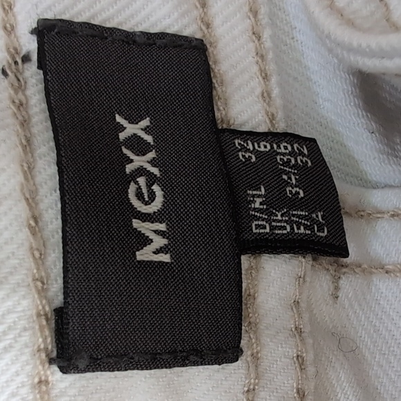 Sz 2(32) MEXX Capris white Jeans - Women’s - Picture 5 of 8
